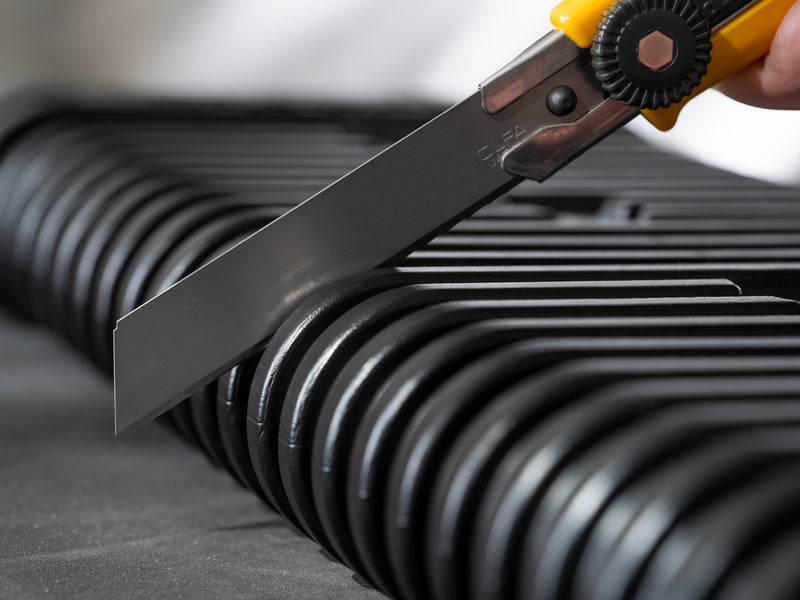 OLFA 1151765 18mm L-1/SOL Ratchet Lock Utility Knife with Solid Blade