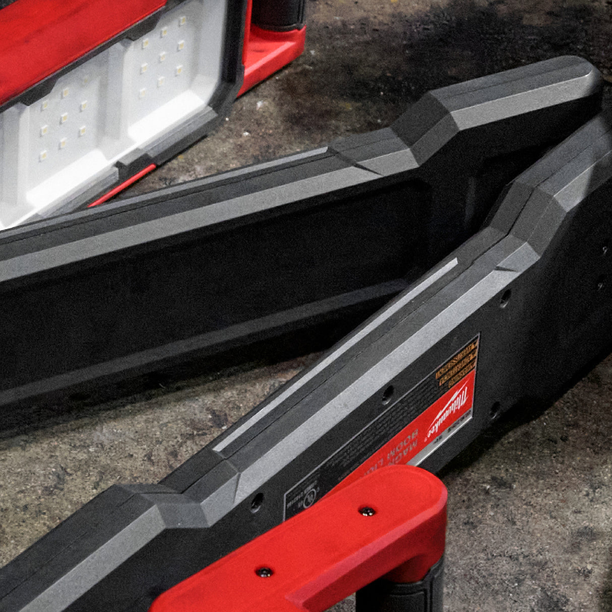 Milwaukee 2129-20 M18™ Magnetic Extendable Boom Light