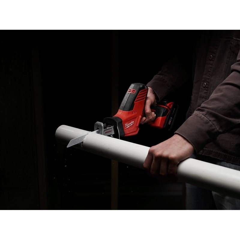 2625 - 21 M18 18 Volt Lithium - Ion Cordless HACKZALL One - Handed Reciporcating Saw Kit - Mississauga Hardware Centre Inc