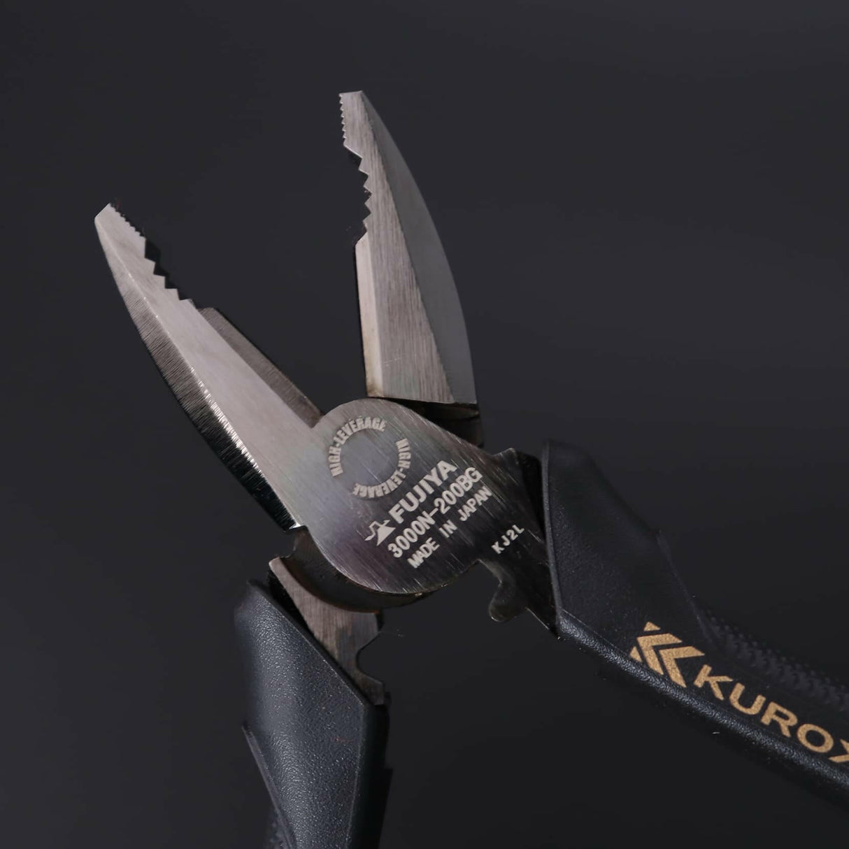 Fujiya Kurokin 3000N-225BG Eccentric Power Pliers