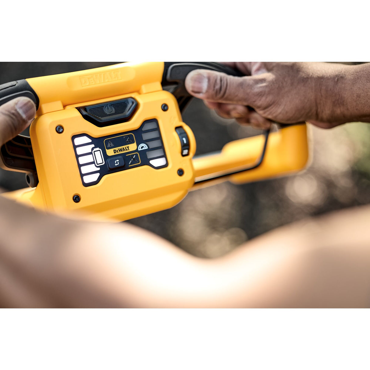 DEWALT DCMWSP256U2-CA 2X20V* MAX XR® Cordless RWD, Self-Propelled Mower Kit