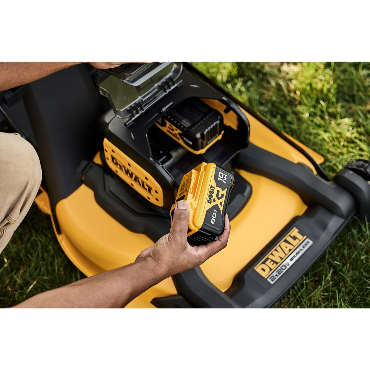 DEWALT DCMWSP256U2-CA 2X20V* MAX XR® Cordless RWD, Self-Propelled Mower Kit
