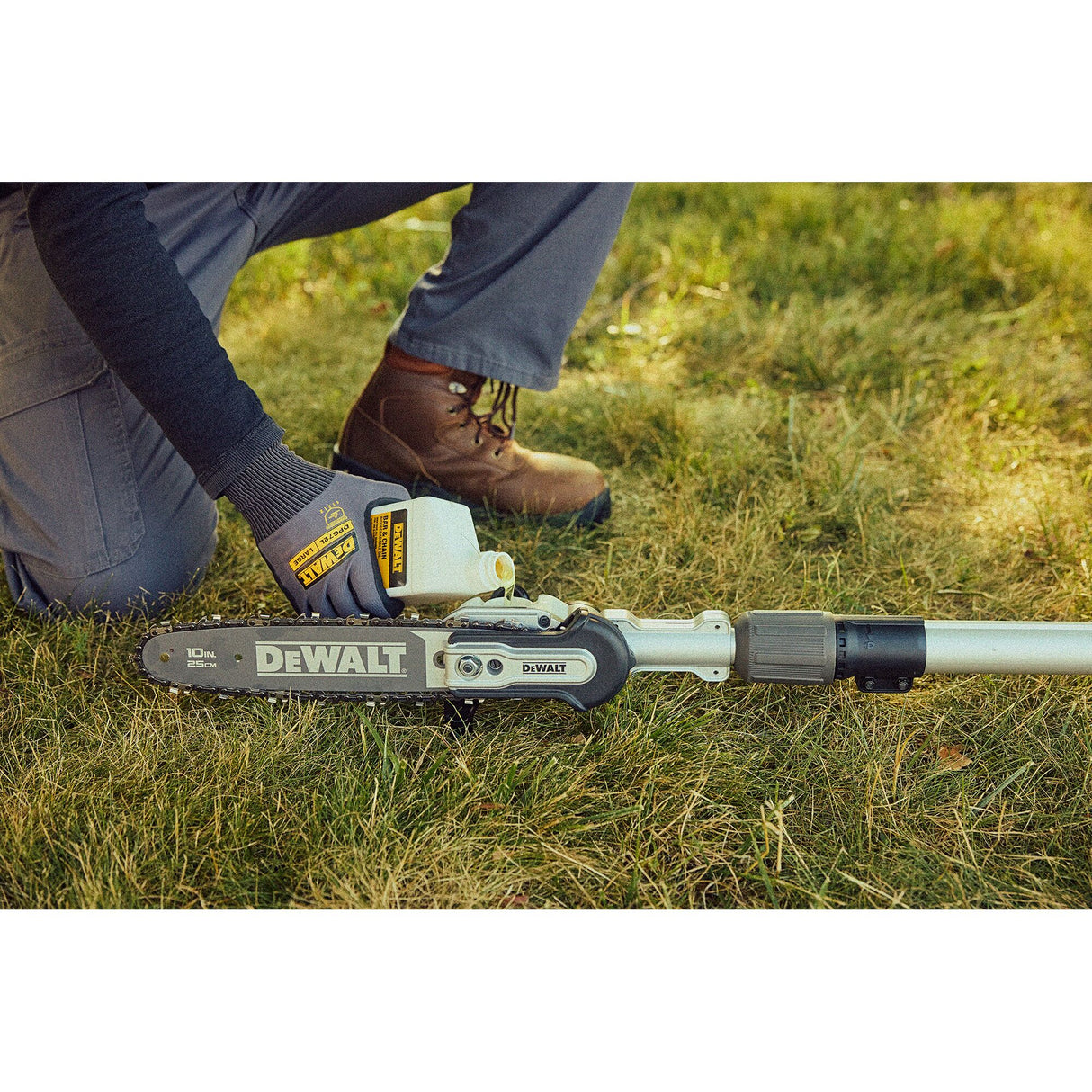 DEWALT DCPS671B 60V MAX* 10 in. 140 in. Telescoping Pole Saw (Tool Only)