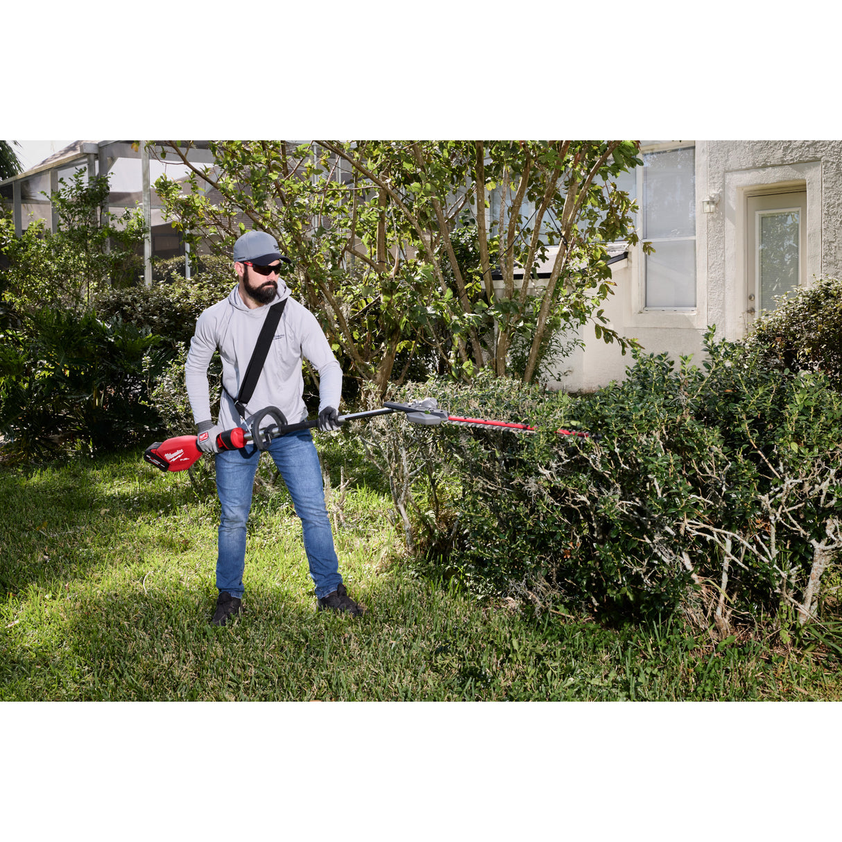 Milwaukee 3012-20 M18 FUEL™ Pole Articulating Hedge Trimmer
