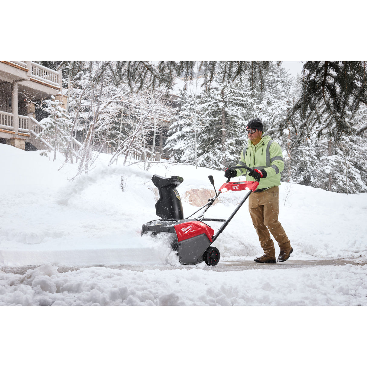 Milwaukee 3036-22HD M18 FUEL™ 21" Auger Propelled Dual Battery Single Stage Snow Blower Kit