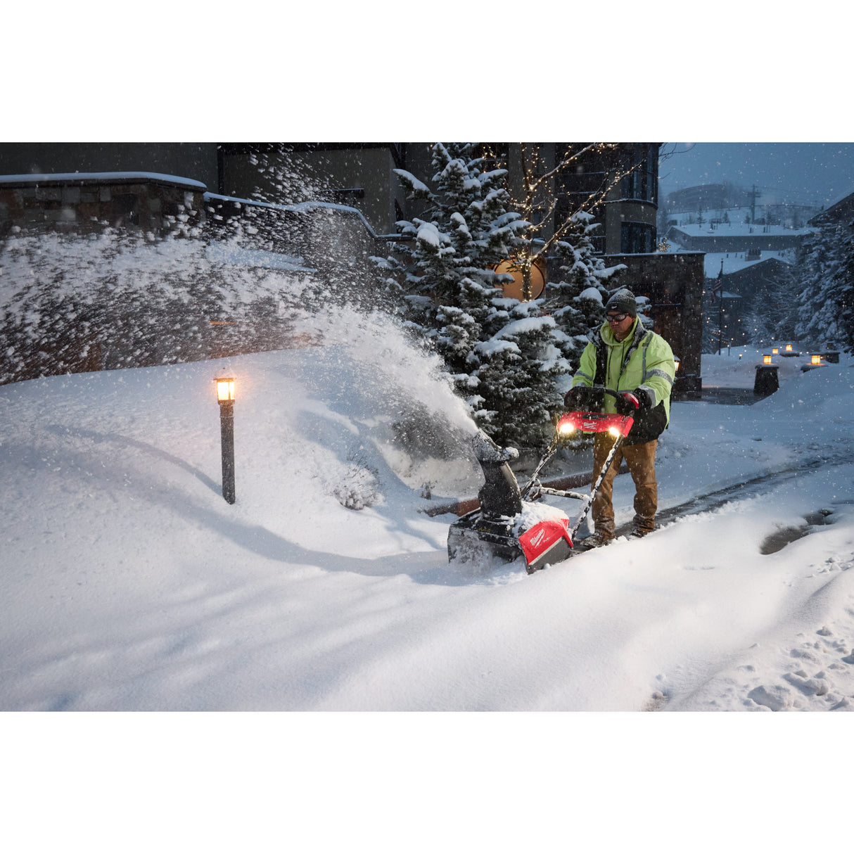 Milwaukee 3036-22HD M18 FUEL™ 21" Auger Propelled Dual Battery Single Stage Snow Blower Kit
