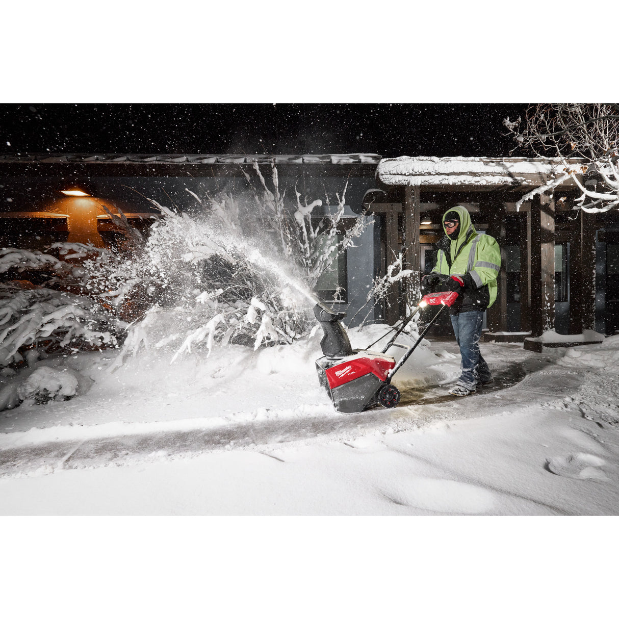 Milwaukee 3036-22HD M18 FUEL™ 21" Auger Propelled Dual Battery Single Stage Snow Blower Kit
