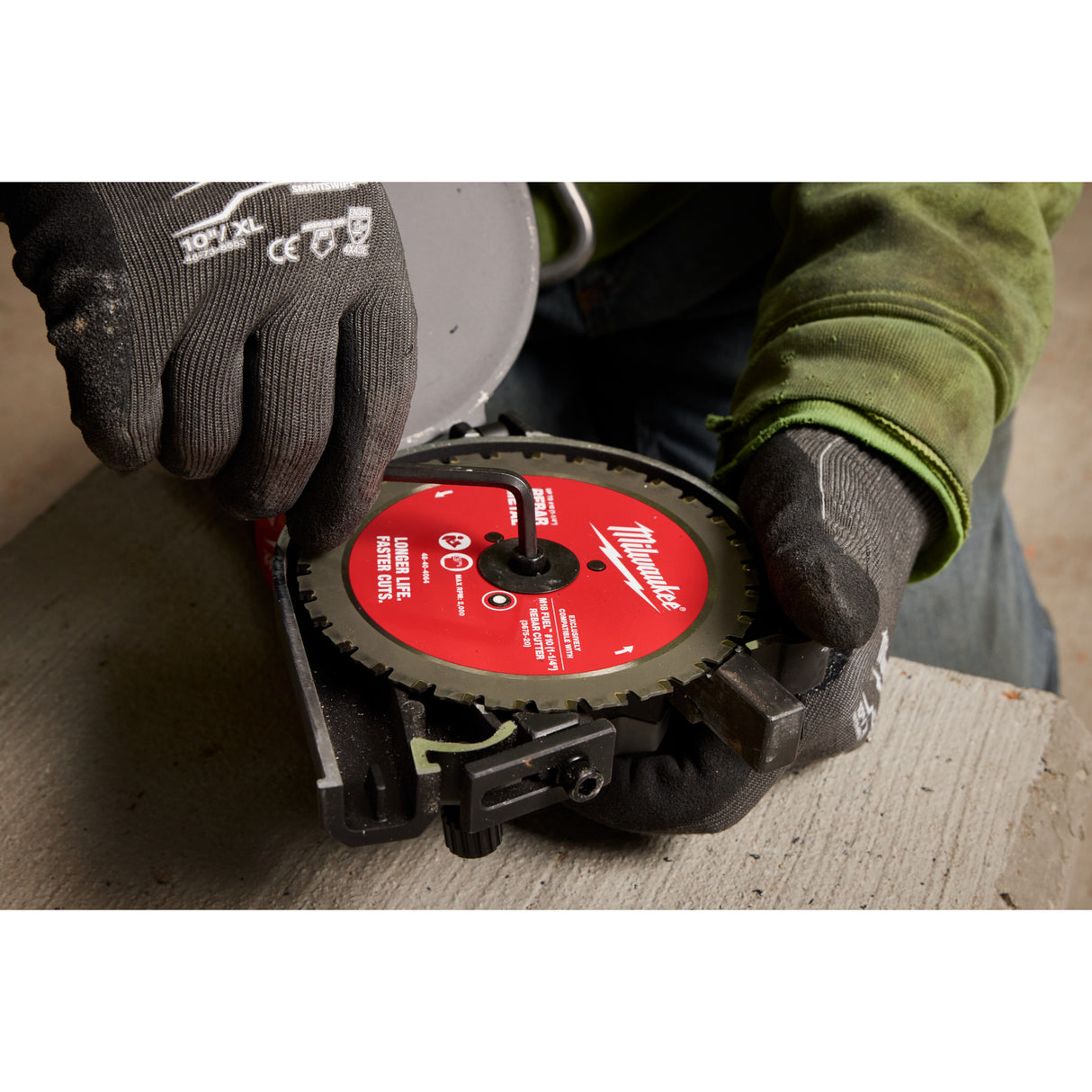 Milwaukee 3675-20 M18 FUEL™ #10 (1-1/4") Rebar Cutter