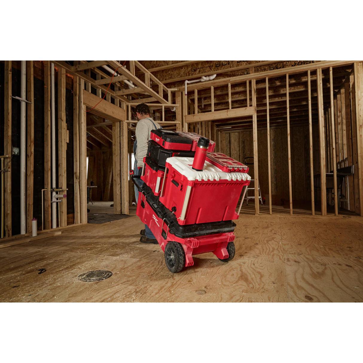 Milwaukee 48-22-8395R PACKOUT™ 18oz Insulated Bottle with Sip Lid - Red