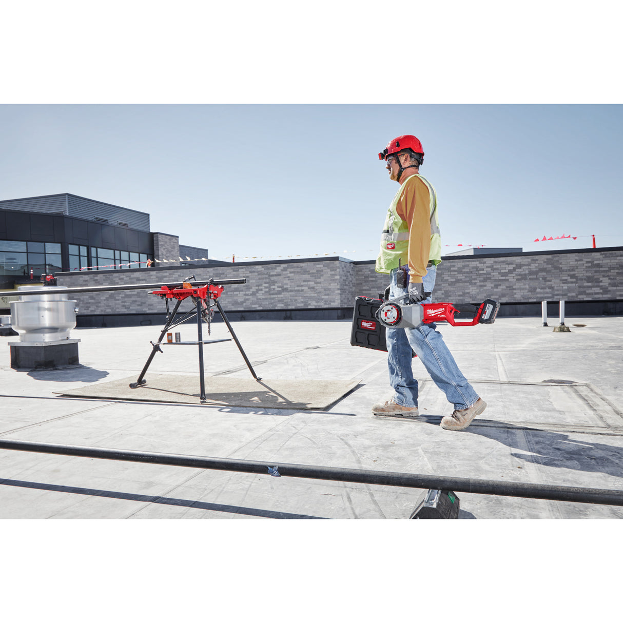 Milwaukee 48-36-1060 1/2"-2" High Speed NPT Portable Pipe Threading Forged Aluminum Die Head Kit