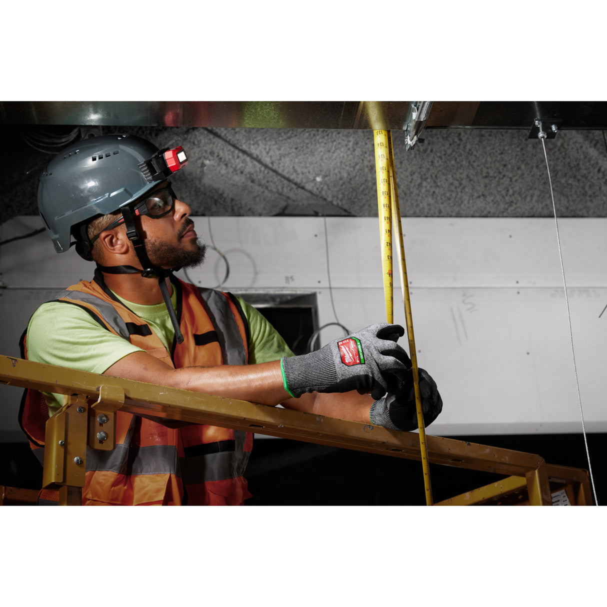 Milwaukee Cut Level 6 High-Dexterity Nitrile Dipped Gloves SM