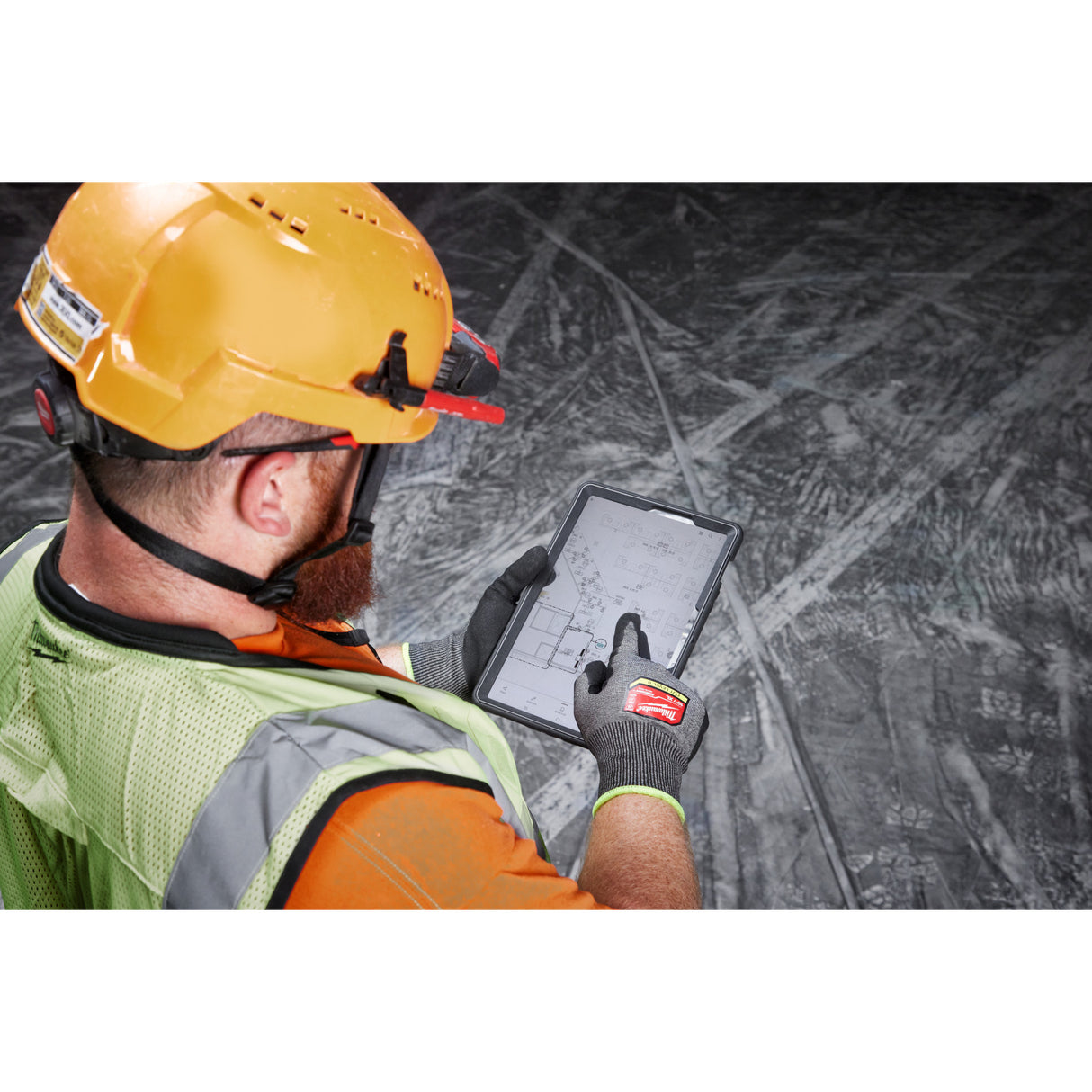 Milwaukee Cut Level 9 High-Dexterity Nitrile Dipped Gloves SM