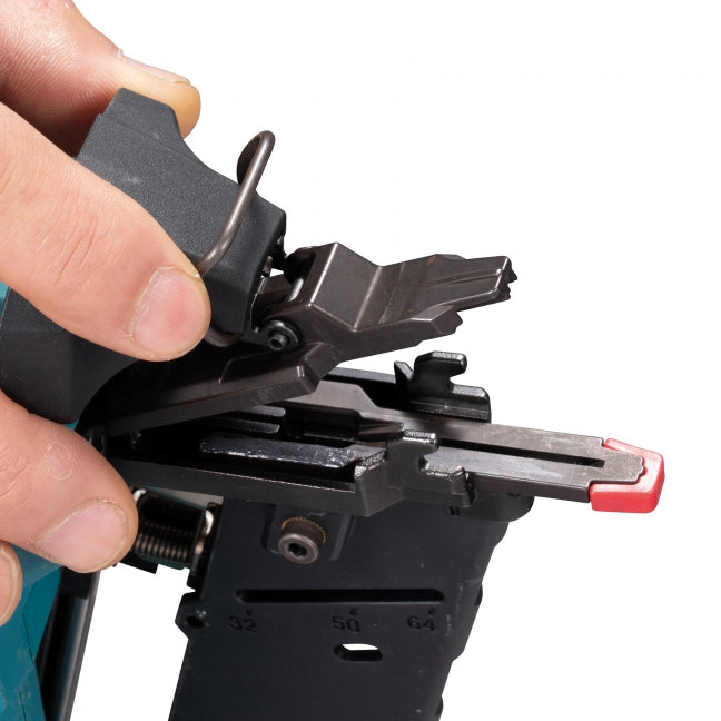 Makita DBN601Z 18V LXT Brushless 2-1/2" 16 ga Straight Finish Nailer - Tool Only