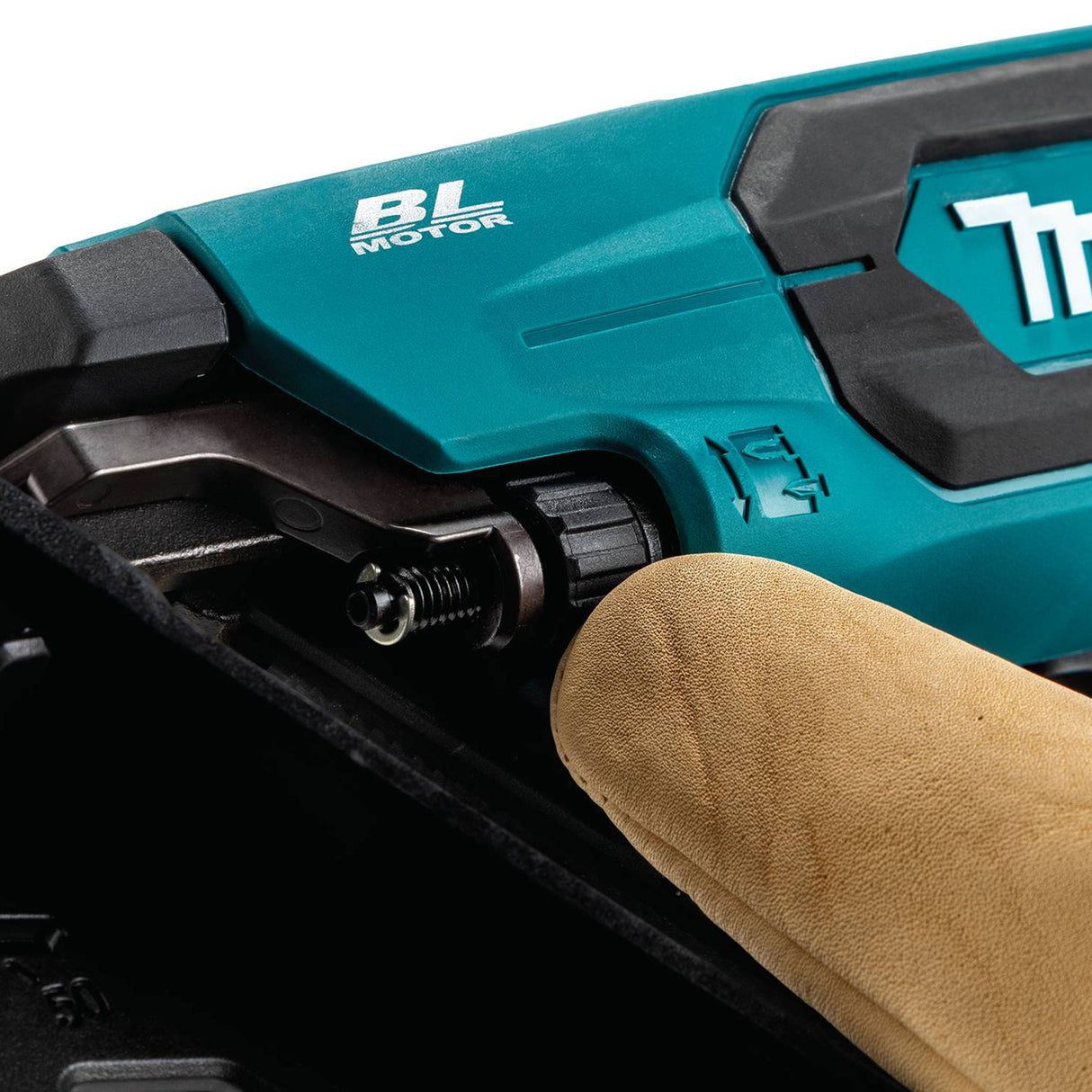 Makita DBN620Z 18V LXT Brushless 2-1/2" 15 ga Finish Nailer, 34°, Tool Only