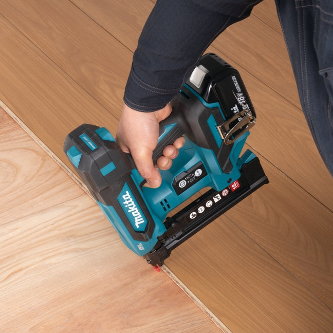 Makita DST630Z 18V LXT Brushless 1-1/2" 18 ga Narrow Crown Stapler - Tool Only