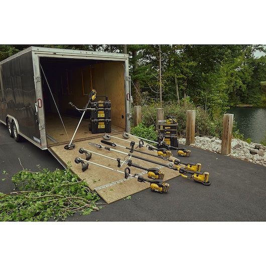 DEWALT 60V MAX* 12 in. Brushless Cordless Compact Top Handle Chainsaw with Tool Connect™ Kit DCCS673X1- CA