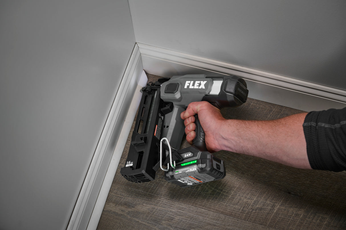 FLEX FX4321A-1A 16Ga Angled Finish Nailer Kit