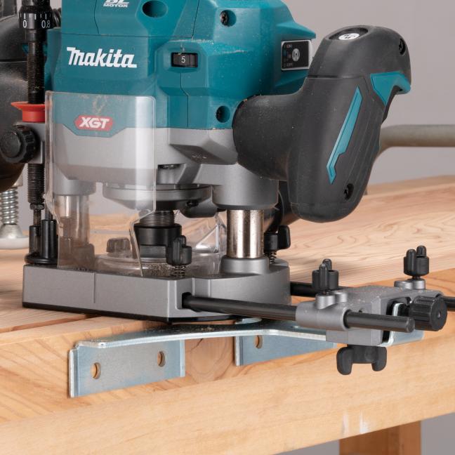 Makita RP001GZ01 40Vmax XGT Brushless Plunge Router