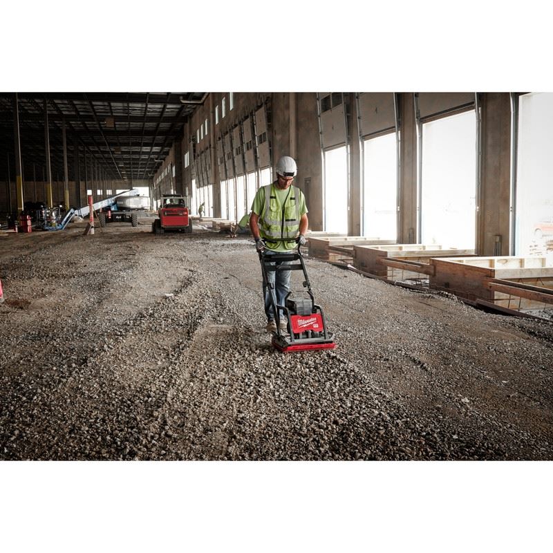 Milwaukee MXF220-2HD MX FUEL 20in Plate Compactor Kit