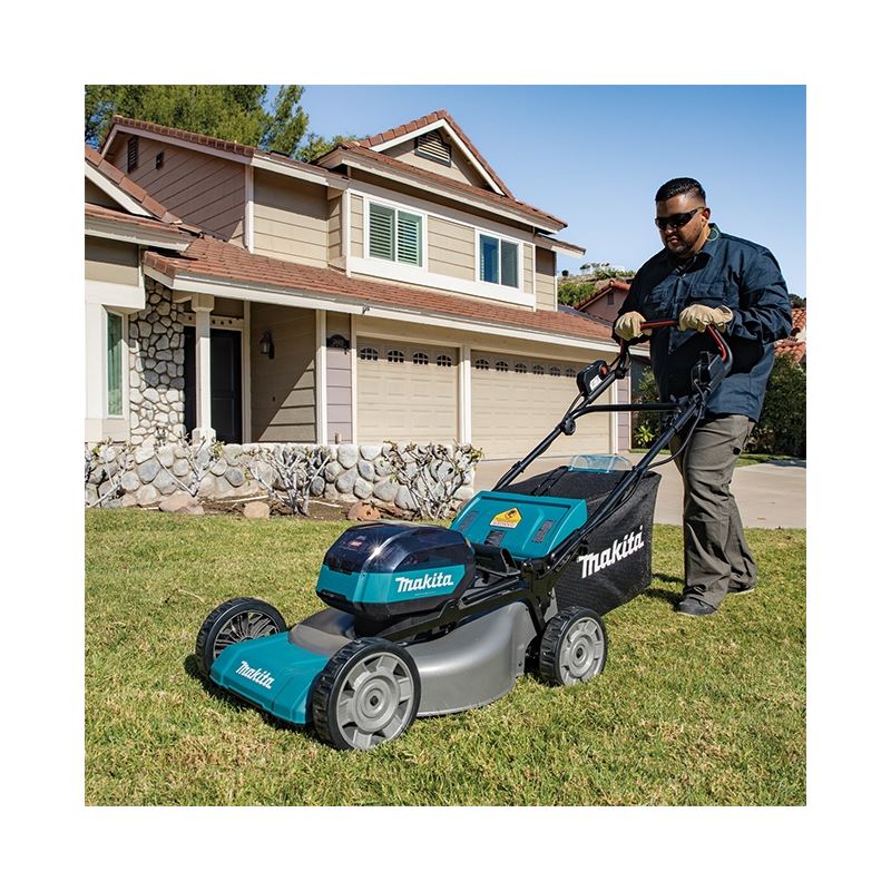 Makita LM002GT201 40Vmax XGT Brushless 21in Self-Propelled Lawn Mower Kit
