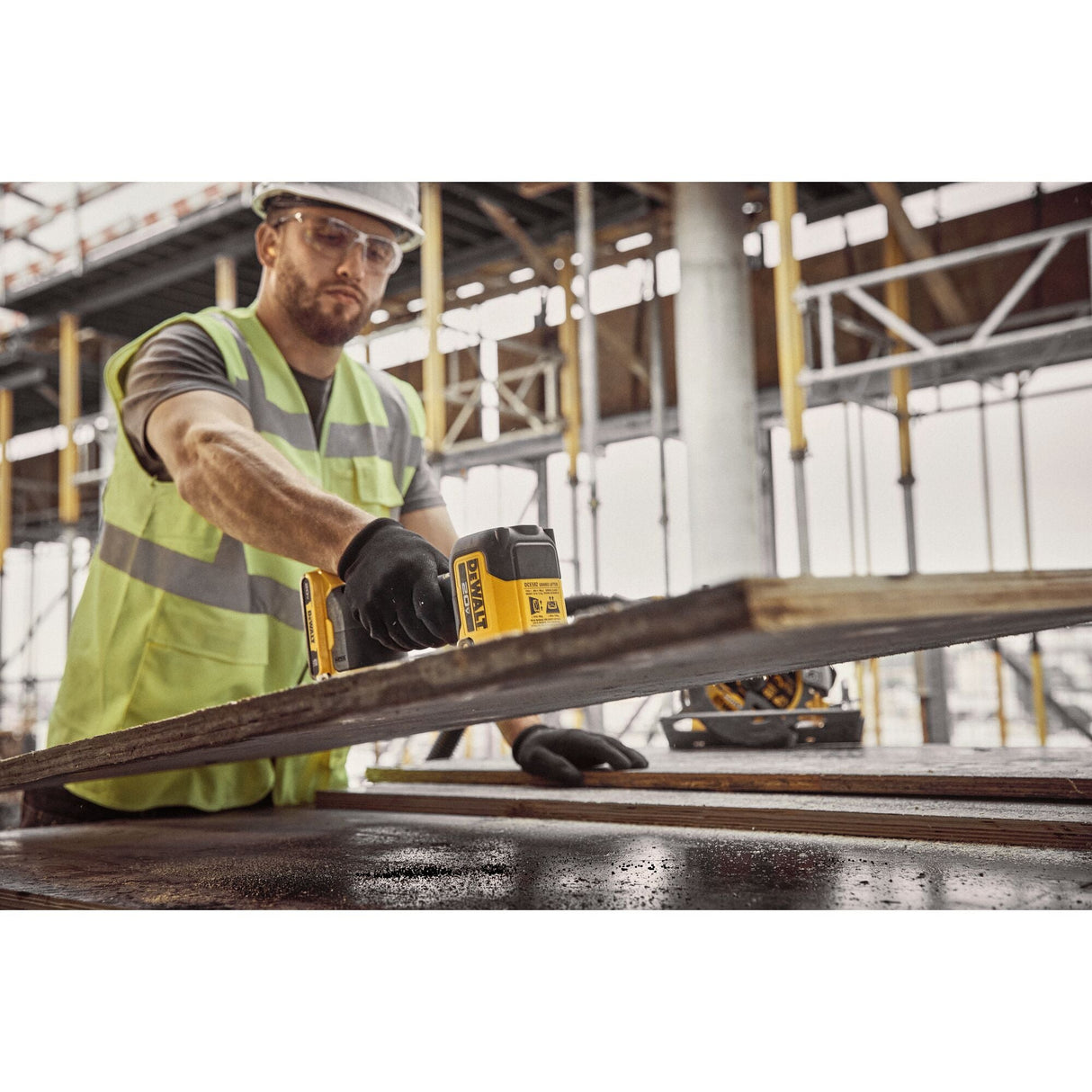 DEWALT DCE592D1 20V MAX* GRABO LIFTER Kit - Mississauga Hardware Centre Inc