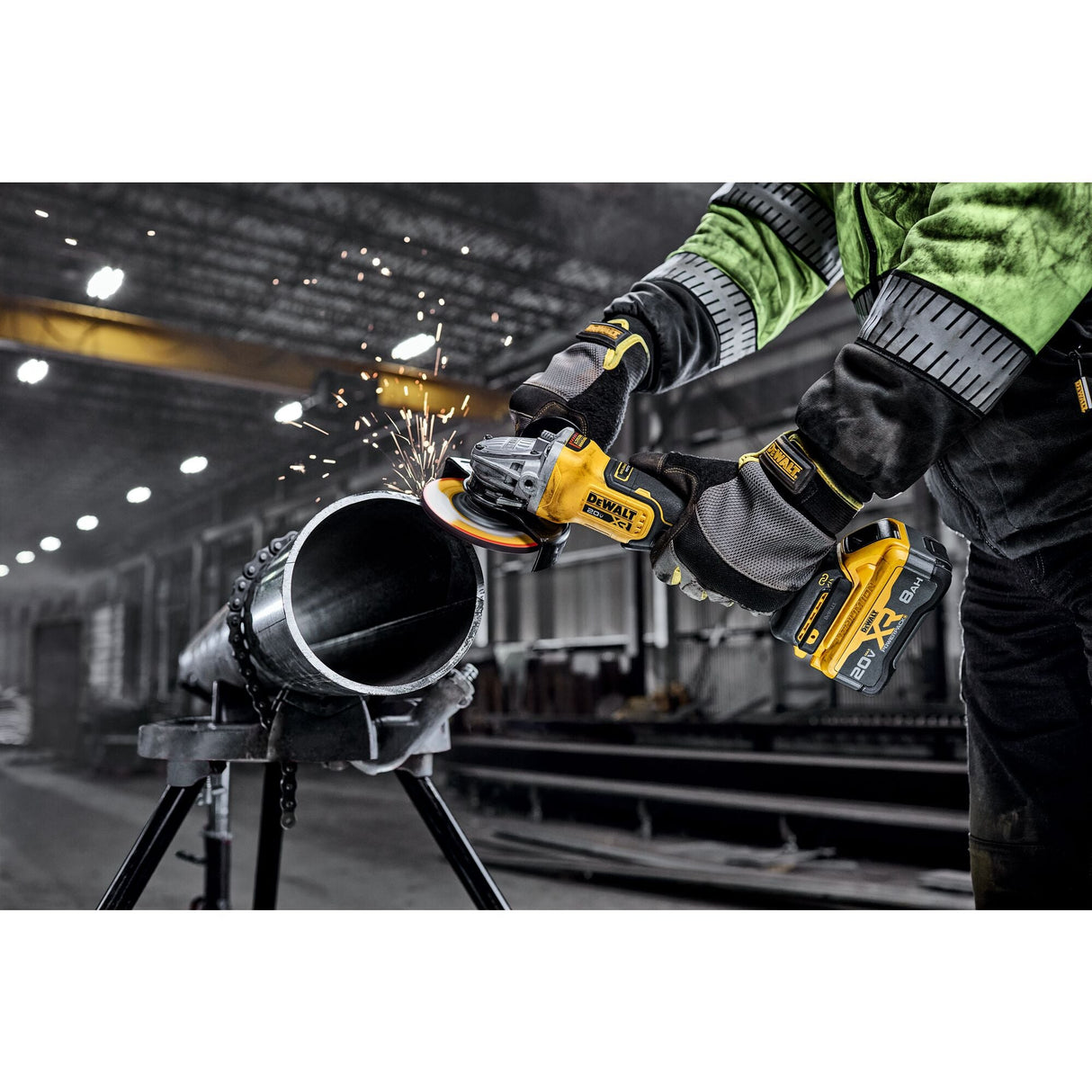 DEWALT DCG410B 20V MAX* XR® Brushless Cordless 4 - 1/2 - 5 in. Angle Grinder (Tool Only) - Mississauga Hardware Centre Inc