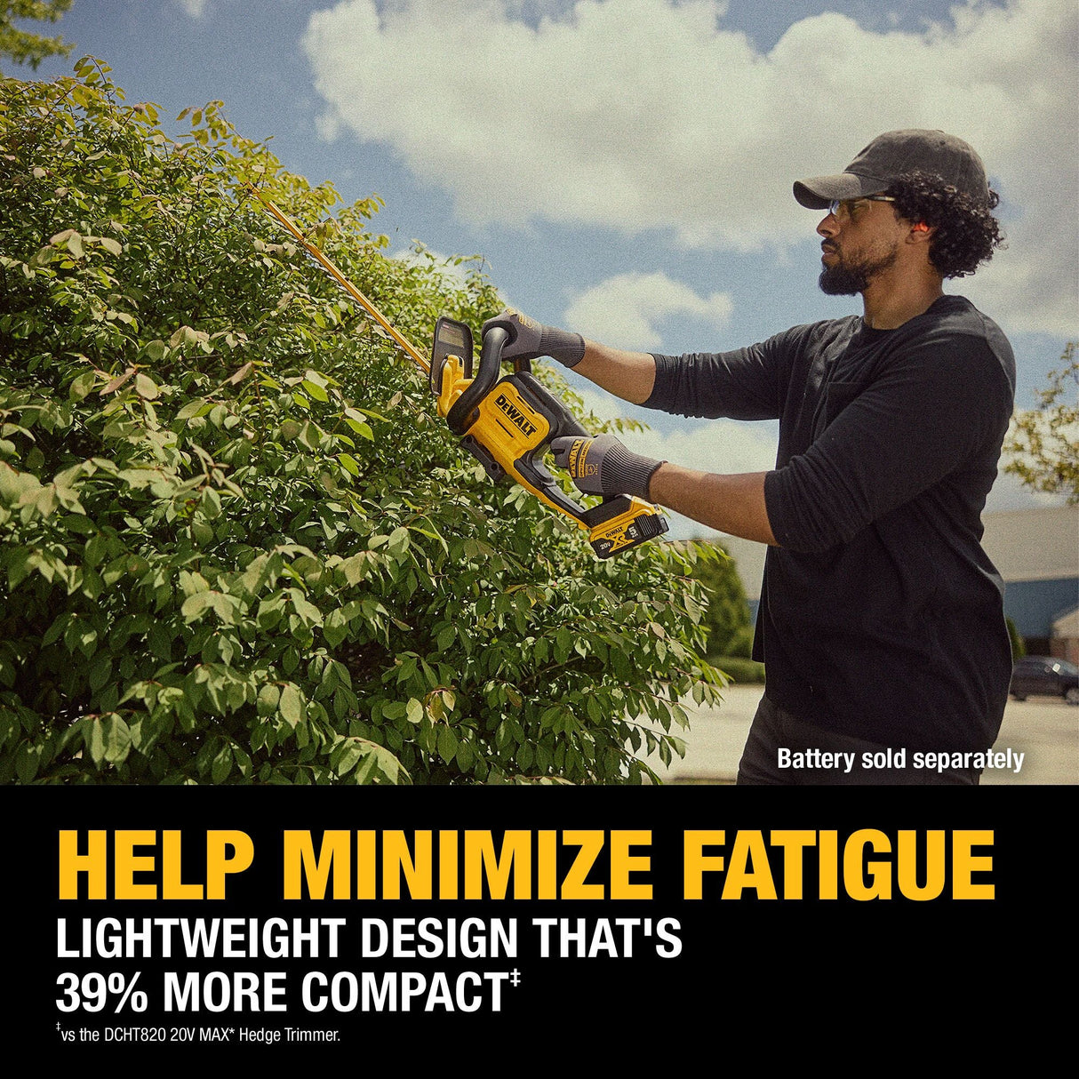 DEWALT DCHT821B 20V MAX* 22 in. Brushless Cordless Hedge Trimmer (Tool Only) - Mississauga Hardware Centre Inc