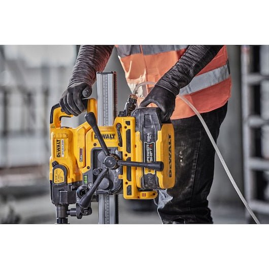 DEWALT DCPS150AG2 POWERSHIFT™ 6 - 3/8 in. Core Drill Stand Kit - Mississauga Hardware Centre Inc