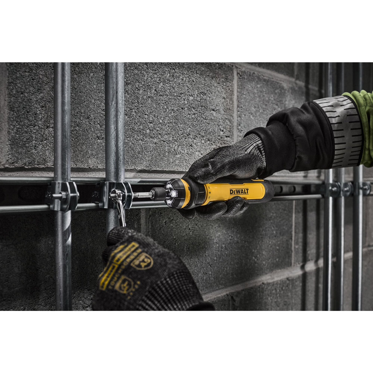 DEWALT DWHT66719 14 pc. Cordless Screwdriver Set with FLEXDRIVE™ Control - Mississauga Hardware Centre Inc