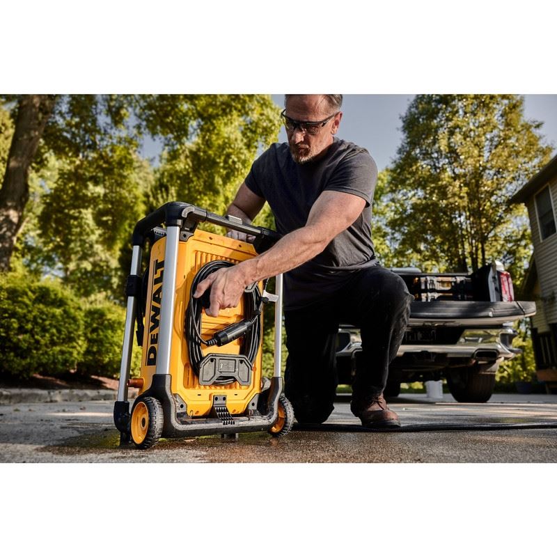 DEWALT DWPW3000 3000 MAX PSI 1.1 GPM 15 AMP Brushless Jobsite Electric Cold Water Pressure Washer - Mississauga Hardware Centre Inc