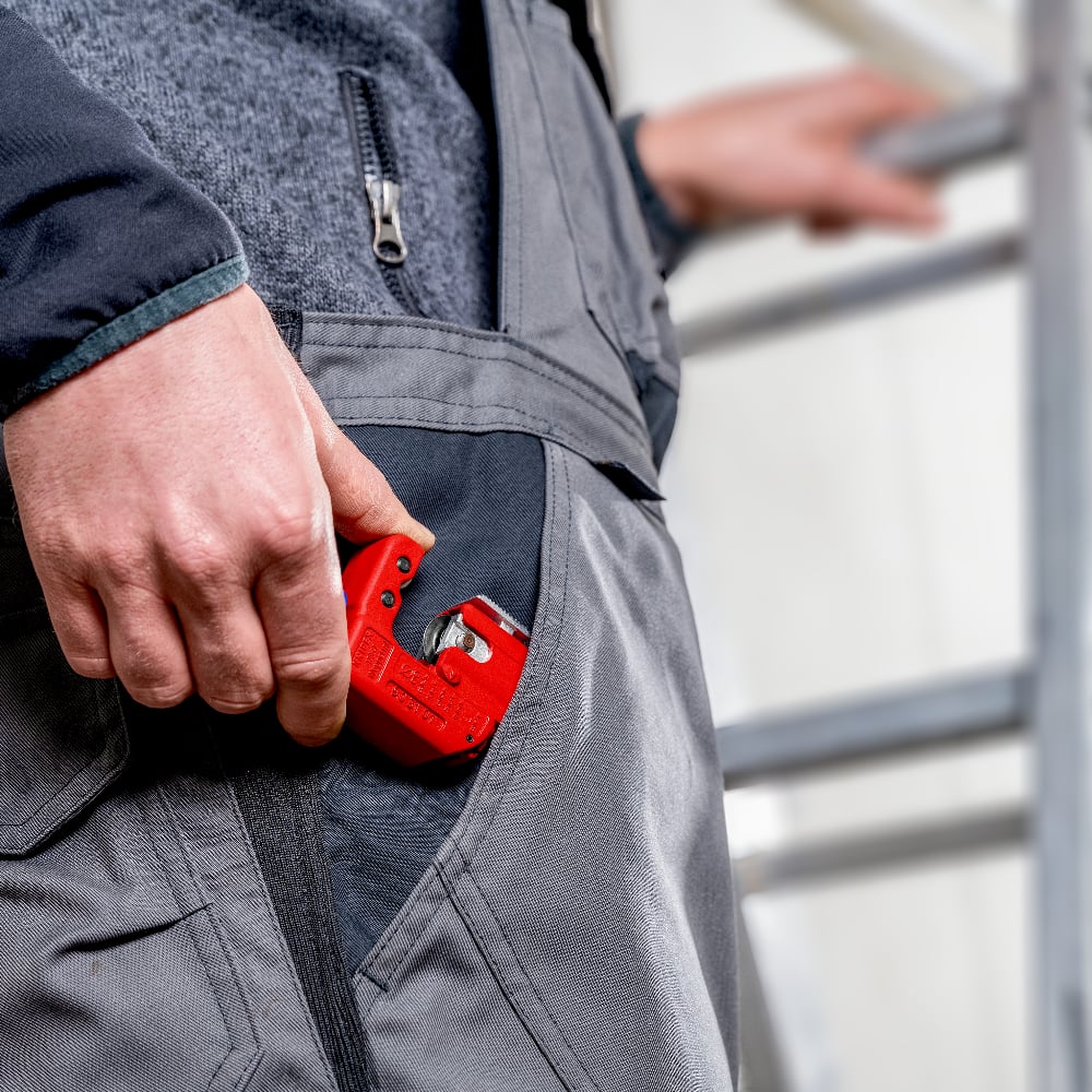 KNIPEX 90 31 01 SBA KNIPEX TubiX® S Pipe cutter - Mississauga Hardware Centre Inc