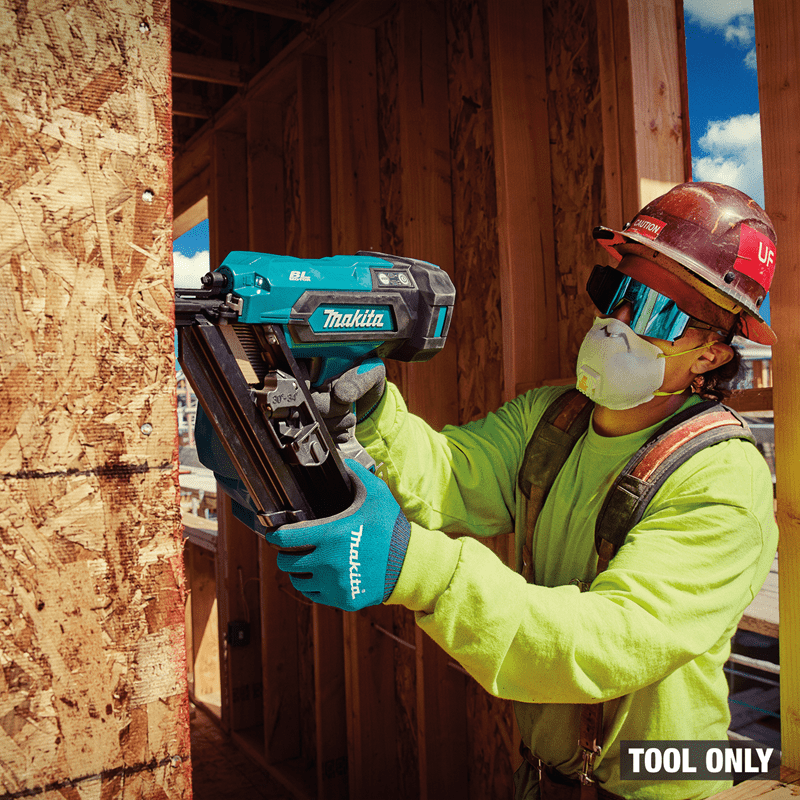 Makita DBN900ZK 18V LXT® Lithium‑Ion Cordless 30º Clipped Head 3‑1/2" Framing Nailer, Tool Only - Mississauga Hardware Centre Inc