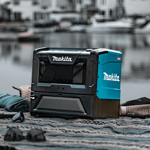 MAKITA MW001GZ 40V max XGT® Microwave - Mississauga Hardware Centre Inc