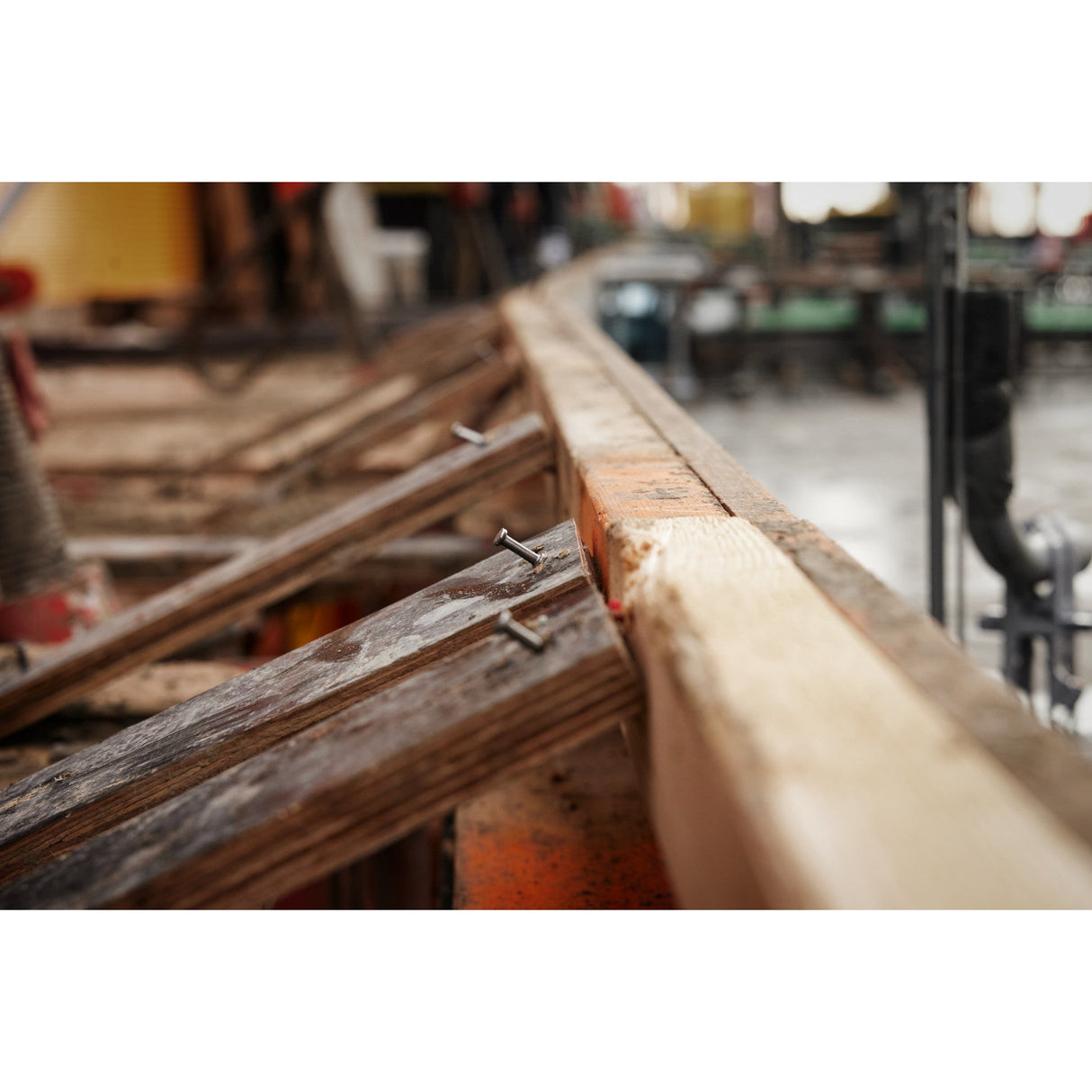 MDP8D - 2000 8D 2 - 1/4in x .131in Collated Duplex Nails - Mississauga Hardware Centre Inc