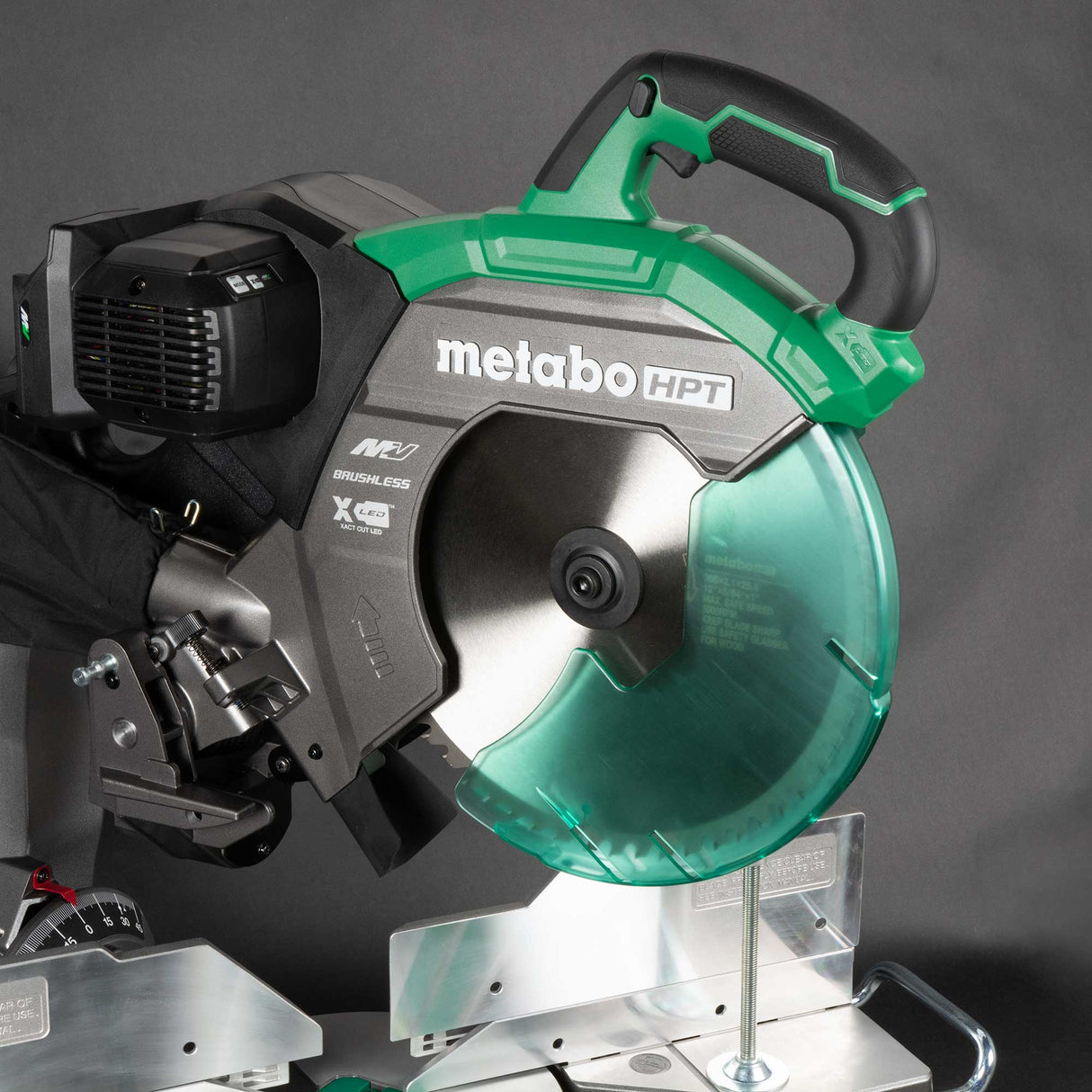 metabo HPT C3612DRAQ4M 36V MultiVolt™ 12" Dual Bevel Sliding Miter Saw w/ Torque Boost Technology (Tool Body Only) - Mississauga Hardware Centre Inc