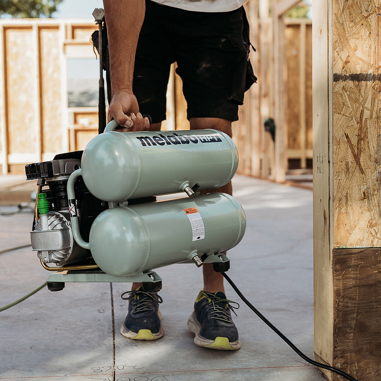 metabo HPT EC99SM 4 Gallon Portable Electric Twin Stack Air Compressor - Mississauga Hardware Centre Inc