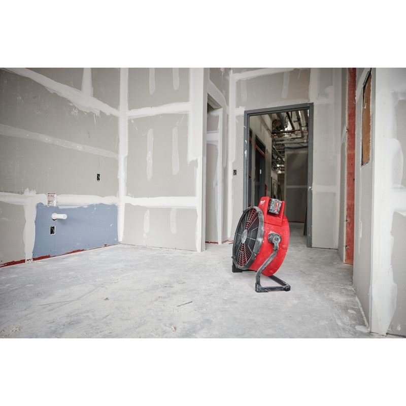 Milwaukee 0821 - 20 M18 Brushless 18in Fan - Mississauga Hardware Centre Inc