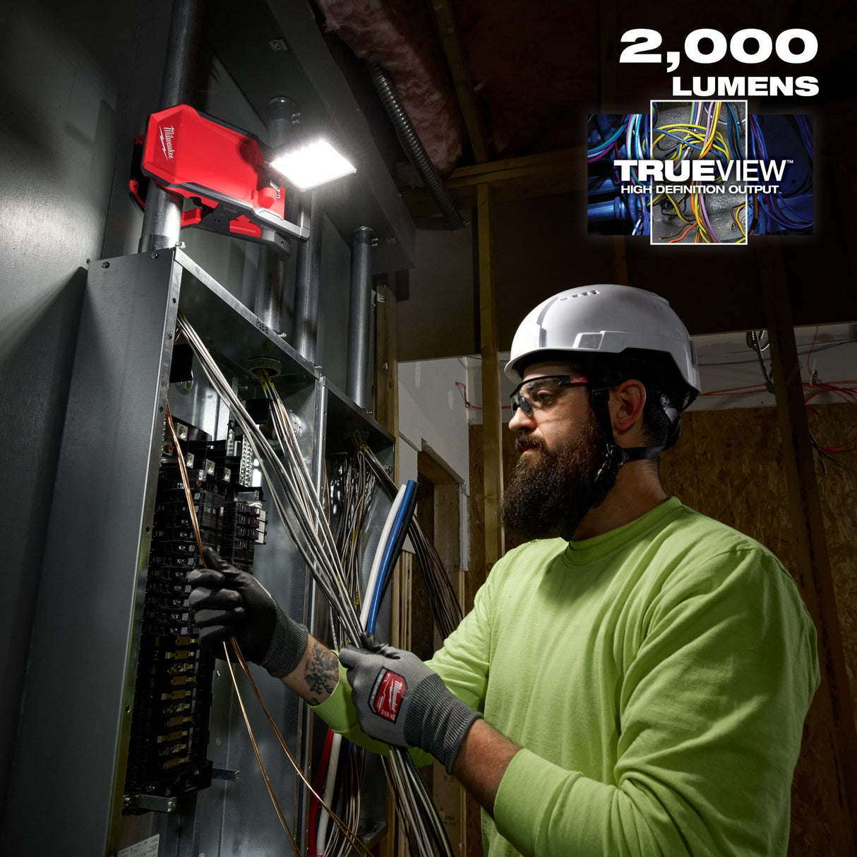 Milwaukee 2358 - 20 M18™ ROVER™ Clamping Flood Light - Mississauga Hardware Centre Inc