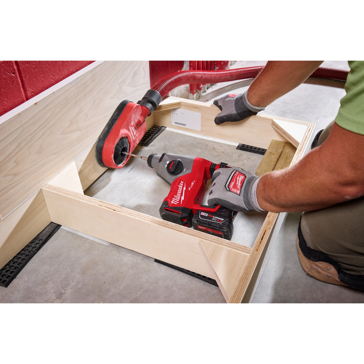 Milwaukee 2508 - 21XC M12 FUEL™ 5/8” SDS Plus Rotary Hammer Kit - Mississauga Hardware Centre Inc