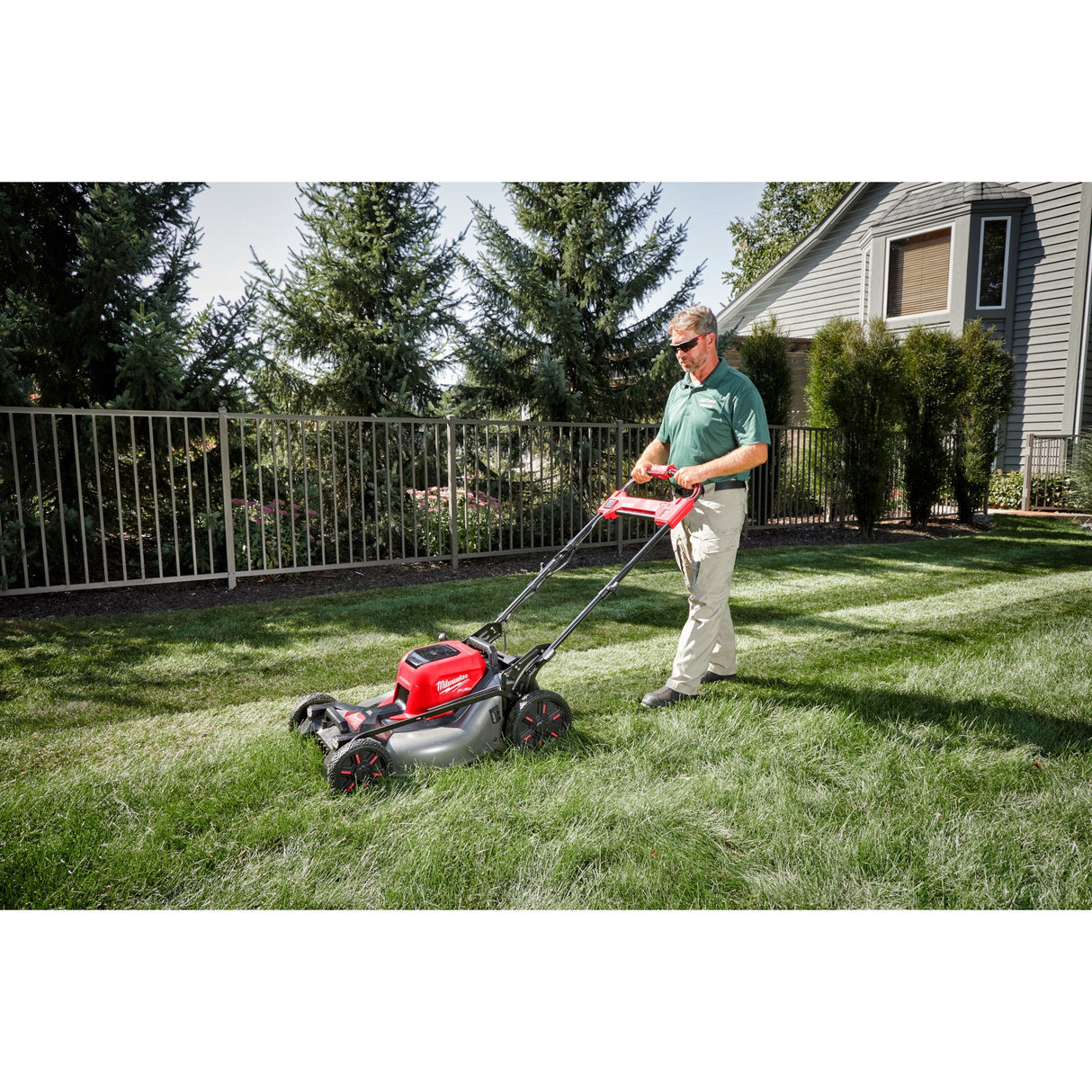 Milwaukee 2823 - 20 M18 FUEL™ 21" Self - Propelled Dual Battery Mower (Tool Only) - Mississauga Hardware Centre Inc
