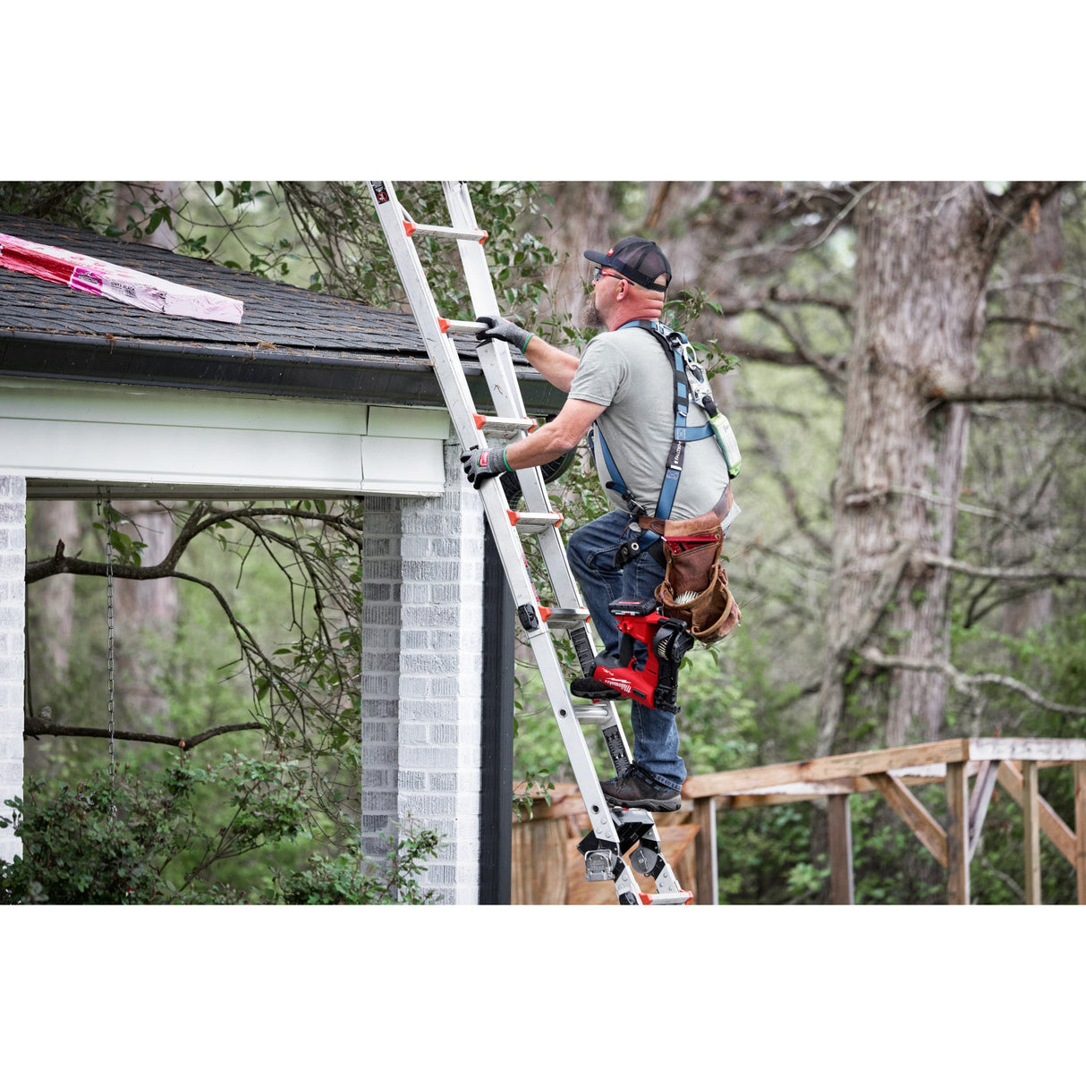 Milwaukee 2909 - 20 M18 FUEL™ Coil Roofing Nailer (Tool Only) - Mississauga Hardware Centre Inc