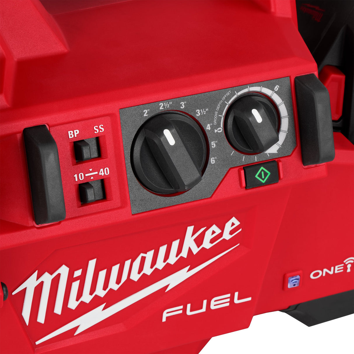 Milwaukee 2928 - 22 M18 FUEL™ RINGER™ Roll Groover for 2” – 6” Sch 10/40 - Mississauga Hardware Centre Inc
