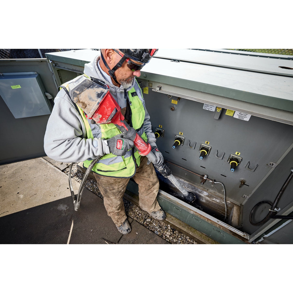 Milwaukee 2940 - 20 M18™ Brushless Stick Transfer Pump - Mississauga Hardware Centre Inc