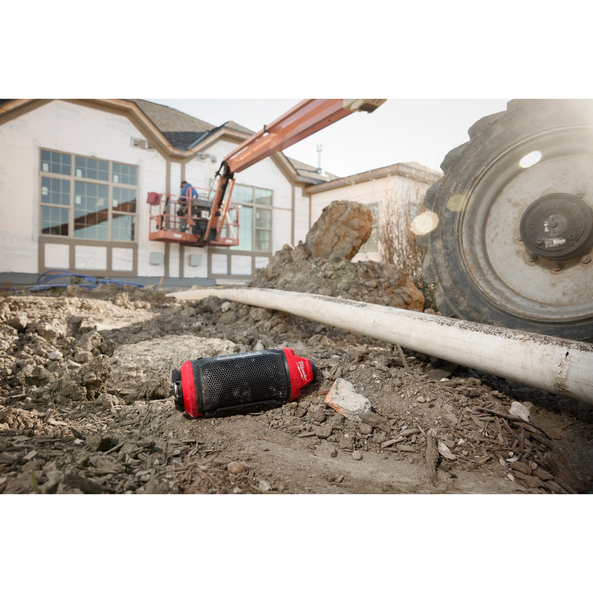 Milwaukee 2955 - 20 M12™ Bluetooth® Jobsite Speaker w/ PACKOUT™ Compatibility - Mississauga Hardware Centre Inc