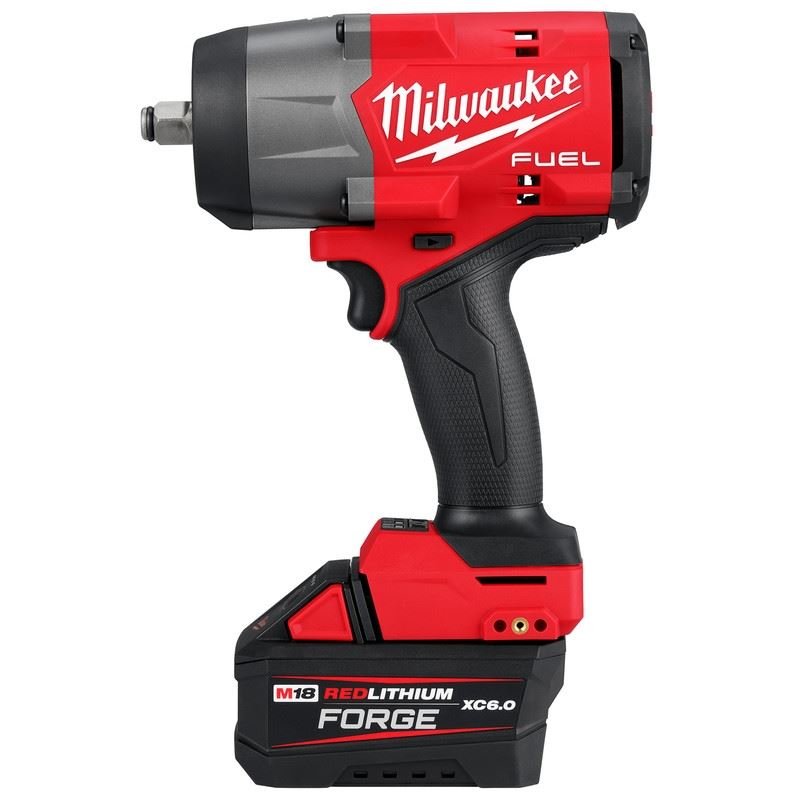 Milwaukee 2967 - 21F 1/2in High Torque Impact Wrench w/ Friction Ring REDLITHIUM? FORGE Kit - Mississauga Hardware Centre Inc