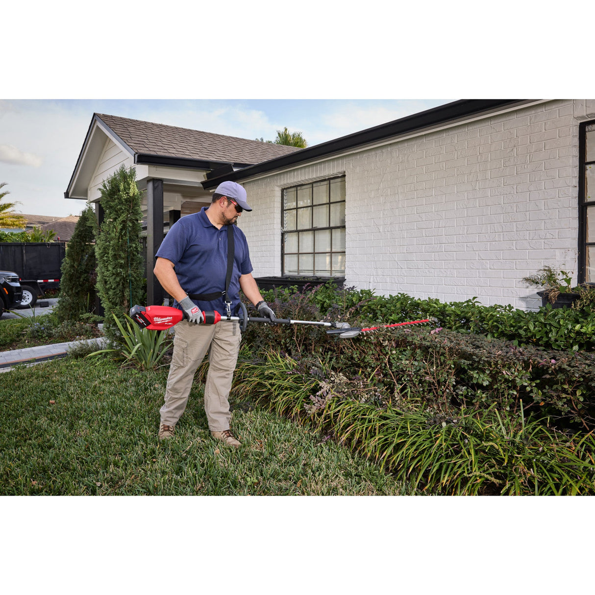 Milwaukee 3012 - 20 M18 FUEL™ Pole Articulating Hedge Trimmer - Mississauga Hardware Centre Inc