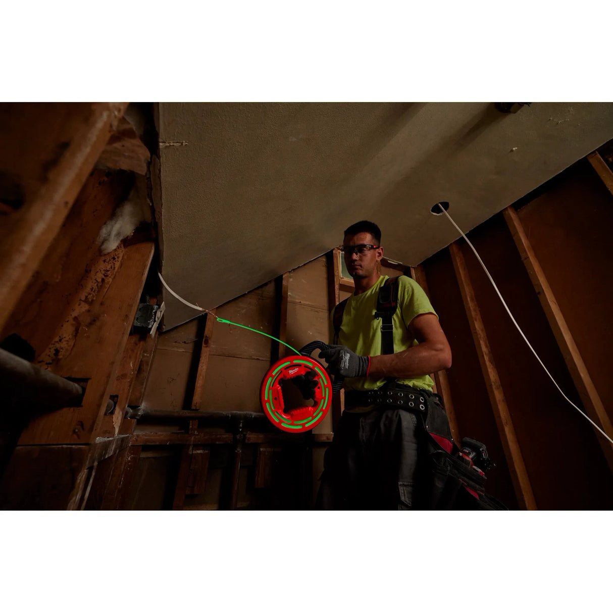 Milwaukee 48 - 22 - 4184 40' Glow Fish Tape - Mississauga Hardware Centre Inc