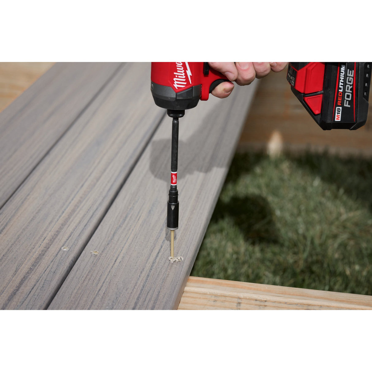 Milwaukee 48 - 32 - 7904 SHOCKWAVE™ Impact Duty Screw - Holding Bit Holder - Mississauga Hardware Centre Inc