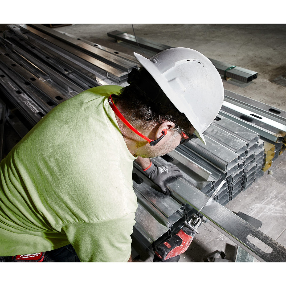 Milwaukee 48 - 73 - 3201 Banded Ear Plugs - Mississauga Hardware Centre Inc