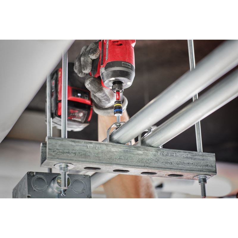 Milwaukee 49 - 66 - 4565 SHOCKWAVE Impact Duty QUIK - CLEAR 2 - in - 1 Magnetic Nut Driver Set 2PC - Mississauga Hardware Centre Inc